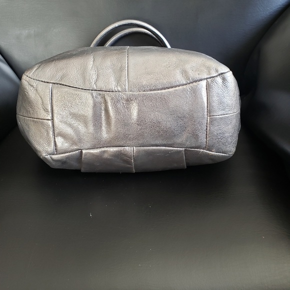 🌺Authentic🌺PEWTER COACH BAG💥SALE💥 - Picture 3 of 5
